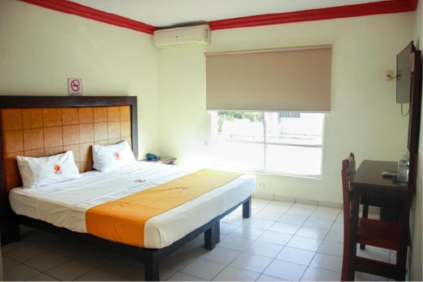 Hotel Gina Tecomán المظهر الخارجي الصورة