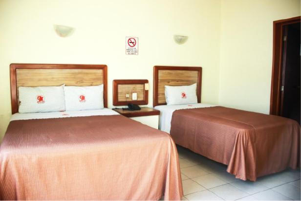 Hotel Gina Tecomán المظهر الخارجي الصورة