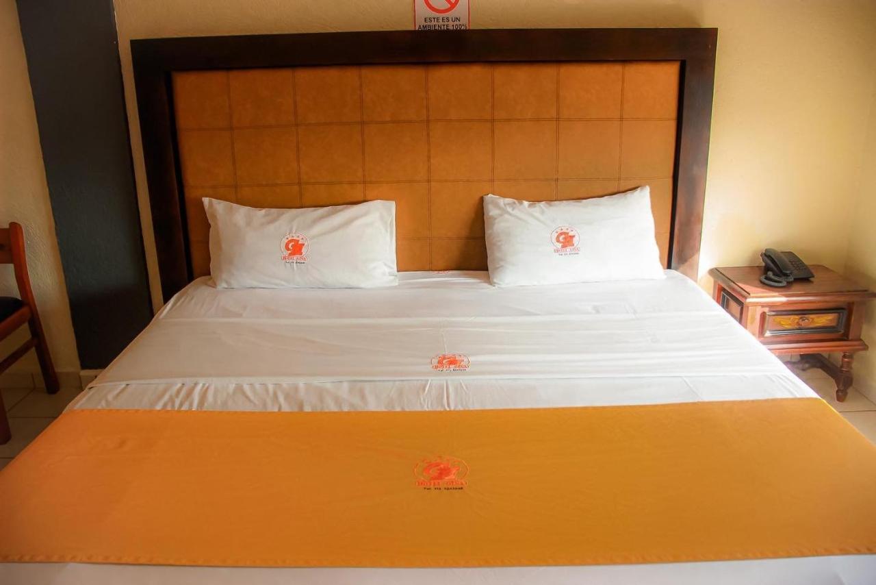 Hotel Gina Tecomán المظهر الخارجي الصورة