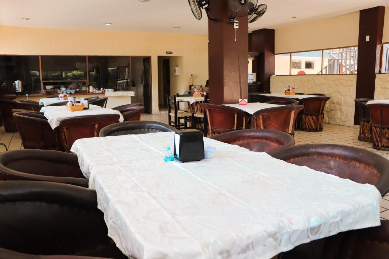 Hotel Gina Tecomán المظهر الخارجي الصورة