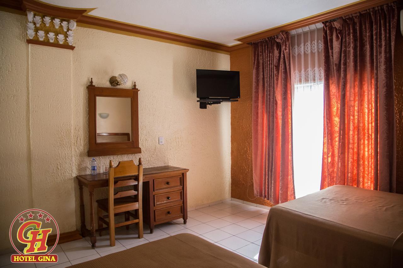 Hotel Gina Tecomán المظهر الخارجي الصورة
